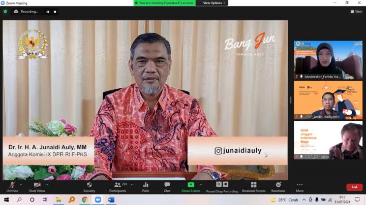 Webinar LPDP, Junaidi Auly Harap Peserta Ambil Manfaat Beasiswa Demi Peningkatan Kualitas SDM