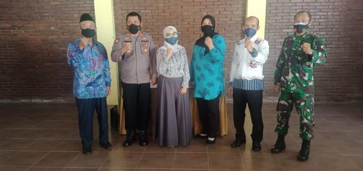 Tingkatkan Sinergitas, Danramil 23/Magelang Utara Hadiri Lepas Sambut Camat Magelang UtaraÂ 