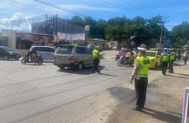 Polisi Petakan Titik Rawan Macet di Jalur Wisata Pantai Pesawaran
