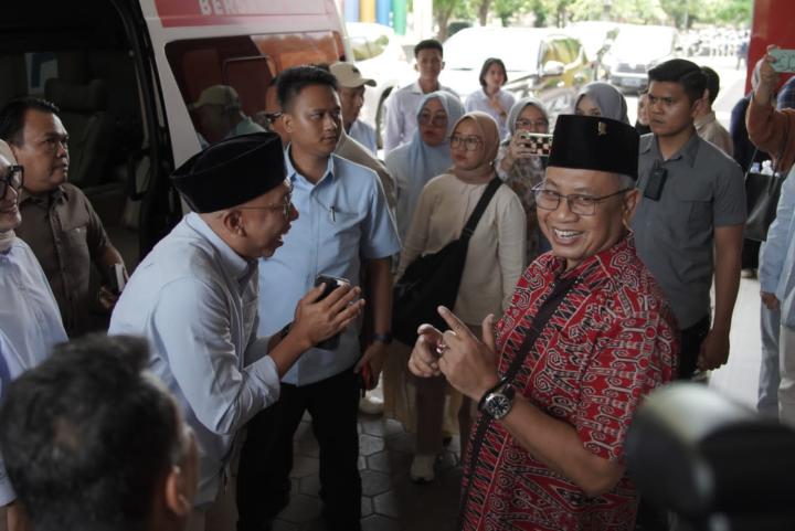 Cagub Lampung Rahmat Mirzani Djausal Bersama Cawagub dr Jihan Nurlela Hadir Sebagai Pembicara Yang Diselenggarakan BEM U KBM Unila   
