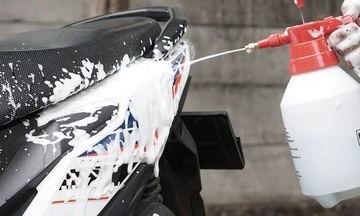 Penyebab Cat Bodi Kusam? Bisa Jadi Salah Pilih Sabun Cuci Motor â€“ Cari yang Seperti Ini!