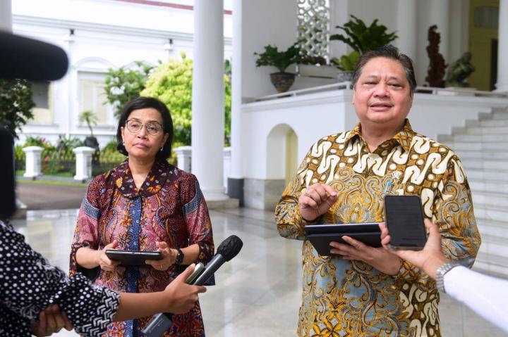 Bertemu Presiden, Begini Kata Airlangga dan Sri Mulyani Soal Kenaikan Harga BBM 