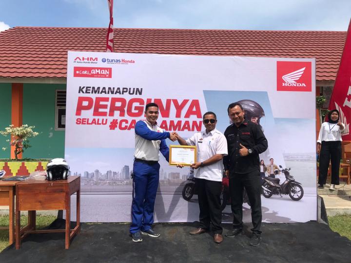 Safety riding go to SMKN1 Tanjung Raya