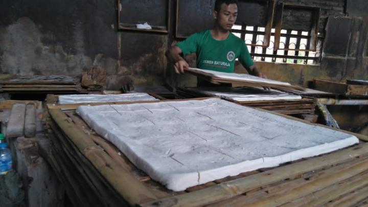 Curhat, Pengrajin Tahu Tak Beroperasi Gegara Minyak Goreng KosongÂ 