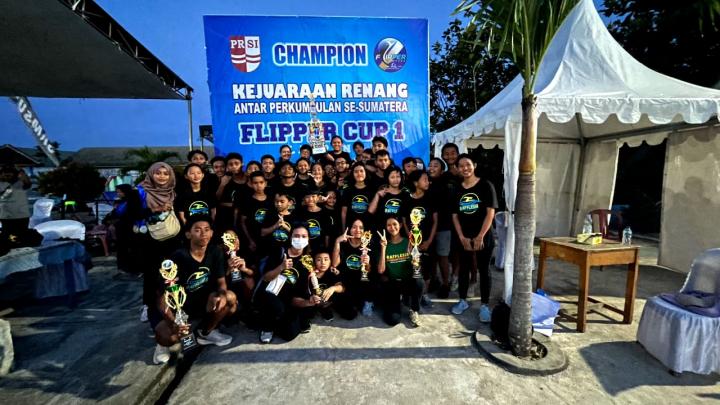 Raih 61 keping medali dan 5 Perenang Terbaik, Rafflesia Swimming Club Bandar Lampung Juara Umum Kejuaraan Renang Flipper Lampung Cup Se-Sumatera