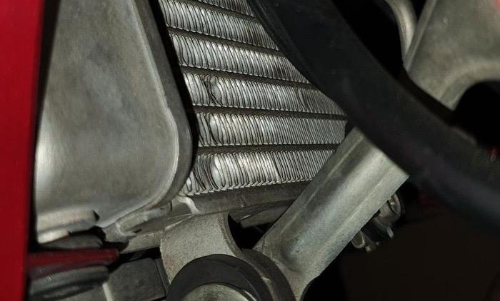 Ini Efek Ngeri ke Mesin Kalau Membiarkan Kisi-kisi Radiator Penyok