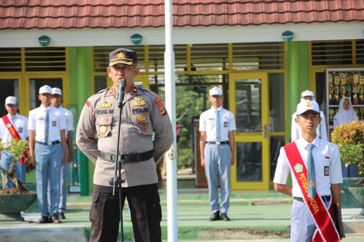 Himbauan Wakapolres Lampung Barat Kepada PelajarÂ 