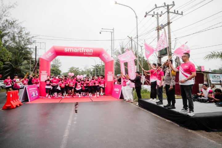 XLSMART Gelar SMARTFREN Fun Run 2025 di Bengkulu Perkuat Konektivitas Layanan Data SMARTFREN yang Semakin Luas