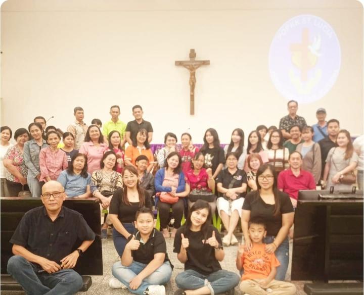 Praise and Worship PDPKK St. Lucia Paroki Kristus Raja Katedral