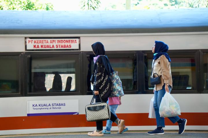 Sebanyak 60 Penumpang Terlambat dan Tertinggal Kereta Api saat Masa Angkutan Lebaran 2025