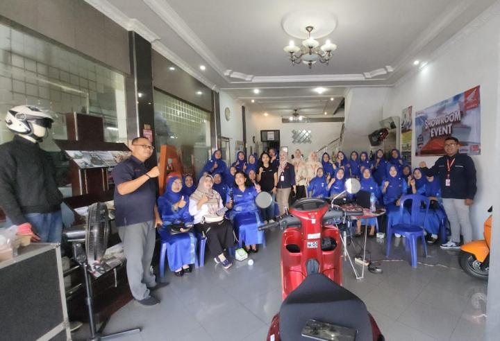 Jaya Motor Berikan Edukasi Berkendara Kepada Tim Penggerak PKK Desa Bagelen