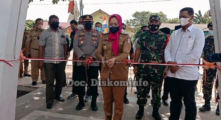 Bupati Winarti Resmikan Taman Merah Putih