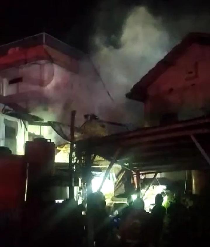 Tiga Unit Rumah Kontrakan di Panjang Kebakaran 