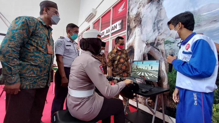 Yayasan AHM Hadirkan Safety Riding Lab Astra Honda Ke-4 di Indonesia