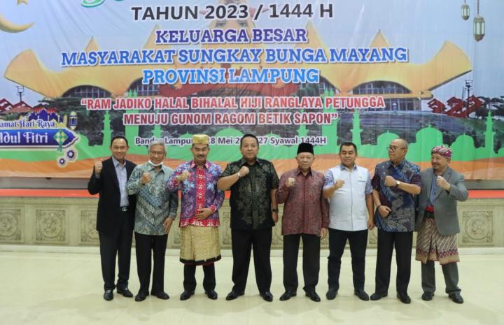 Gubernur Arinal Djunaidi Hadiri Halalbihalal Keluarga Besar Sungkay Bunga Mayang
