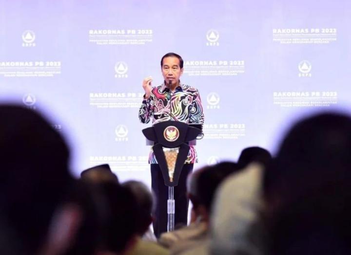 Presiden Jokowi Sentil Pejabat Pamer Gaya Hidup HedonÂ 