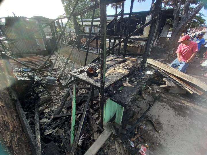 Pedagang Mulai Berjualan di Lokasi Kebakaran Pasar Tempel eks Pabrik Karet 