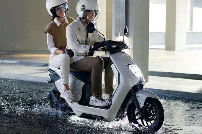 Motor Listrik Tidak Boleh Kehujanan, Benarkah?