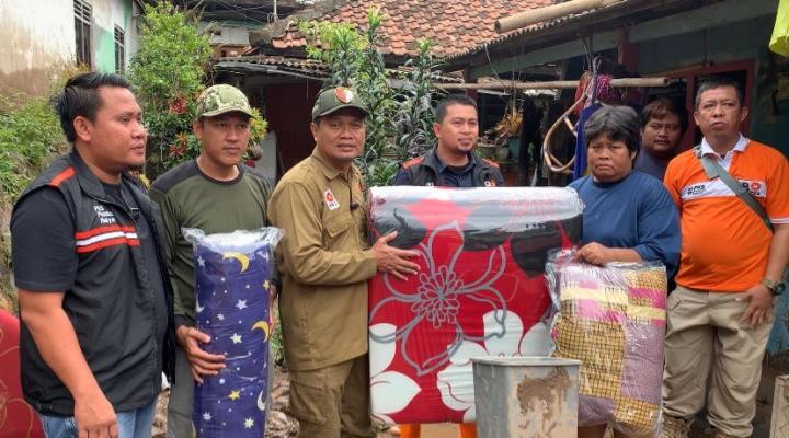 Ketua DPW PKS Lampung Tinjau Korban Banjir di Way Lunik, Panjang