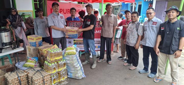 Genpro Lampung Bantu Korban Banjir 