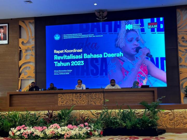Kemendikbudristek Dorong Pelibatan Pemda dan Komunitas Lokal Lestarikan Bahasa Daerah di Papua