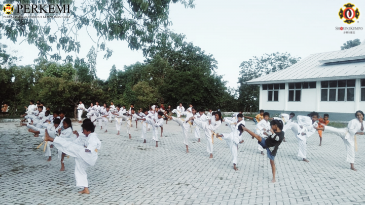 Perkemi Sumba Timur NTT Gelar Latihan Rutin Untuk Tempa Kenshi Usia Dini