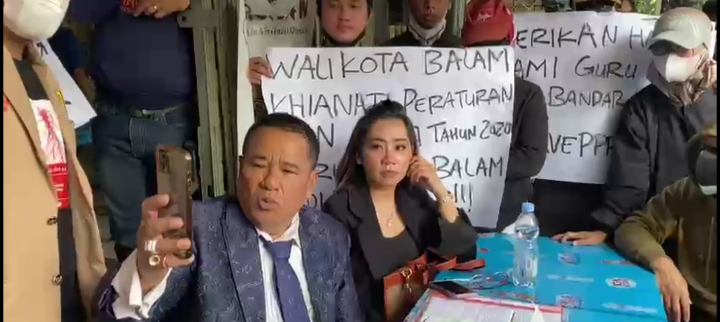Puluhan Guru PPPK Asal Bandar Lampung Mengadu Ke Hotman Paris 