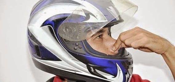 Cegah Bau Tak Sedap Pada Helm