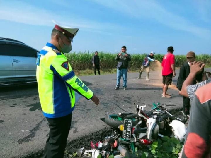Lakalantas di Tulang Bawang Dua Pelajar Tewas