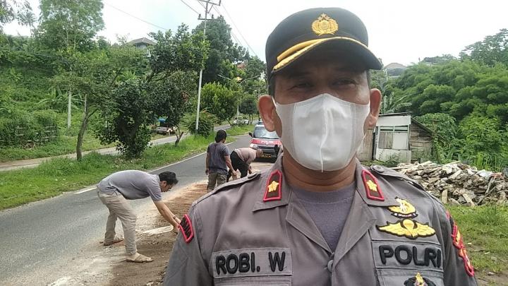 Kepolisian Buru Pelaku Jambret Siang Bolong di Jalan Wolter Monginsidi