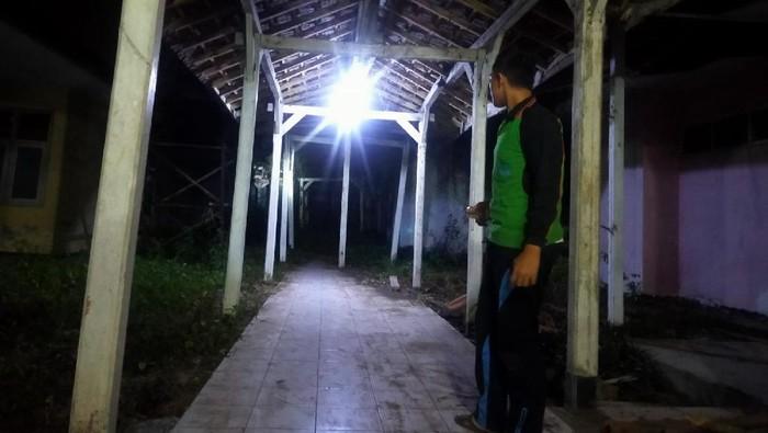 Kisah Petugas Kebersihan: Bikin Merinding, Sosok Perempuan Wajah Tak Utuh Sering Tampakan Diri