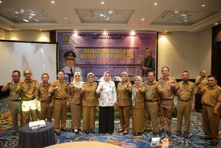 Bunda Literasi Riana Sari Arinal Buka acara Pengembangan Budaya Membaca Tahun 2023 bersama Penggiat LiterasiÂ 