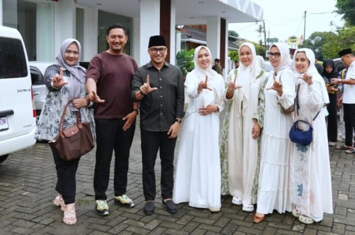Kolaborasi Apik: Dekranasda & HIPMI Lampung Berbagi Takjil