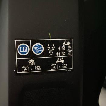 Kenali Arti Label Gambar Yang Ada Pada Sepeda Motor