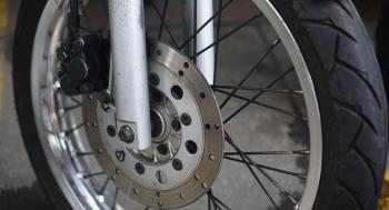 Tips Merawat Motor Dengan Velg Jari Jari 