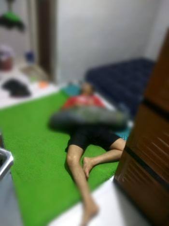 Seorang Pedagang Es Krim Ditemukan Tak Bernyawa di Kontrakannya