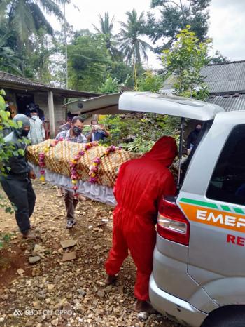 Ini Kebahagian Bagi Relawan Covid-19 Posko Mandiri Relawan Indonesia Siaga Ambulance Covid-19