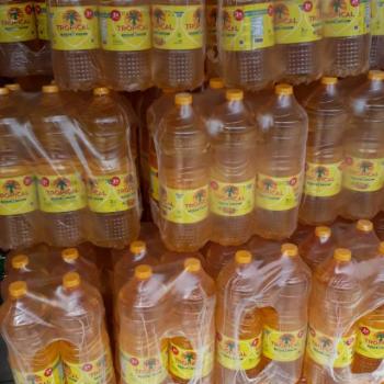 Diduga Ditimbun Tengkulak, Minyak Goreng Dijual Bebas Online, Harga 2 Kali Lipat