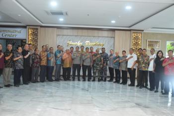 Kapolda Lampung bersama Unsur TNI, Menerima Audiensi Gabungan Pengusaha dan Perbankan Lampung