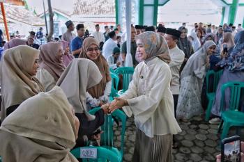Safari Ramadan di Pringsewu Bawa Manfaat Nyata bagi Warga: Bantuan Sosial, Infrastruktur, hingga Sembako