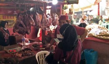 Pedagang Ngeluh, Jelang Puasa Harga Daging Sapi Naik lagi 
