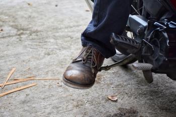 Perlukah Memanaskan Mesin Motor Setiap Hari Jika Motor Jarang Digunakan