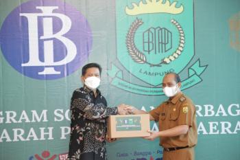 Kepedulian Sosial, KPWBI Provinsi Lampung Sinergi Dengan BMPD Lampung Salurkan Bantuan Paket Sembako 