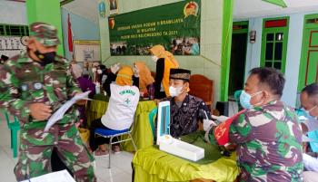 Ratusan Santri Ponpes Miftahul Ulum Sukorejo Tambakrejo Ikuti Vaksinasi Kodim Bojonegoro