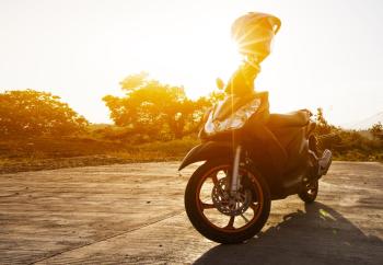 3 Risiko Menjemur Motor Saat Matahari Terik