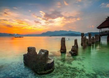 10 Tempat Wisata Pantai dan Air Terjun yang Wajib Dikunjungi di Lampung