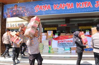 Polresta Bandar Lampung Salurkan Bantuan untuk Korban Bencana di Aceh, Sumut, dan Sumbar