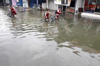 Prakiraan Cuaca Berbasis Dampak Hujan Lebat