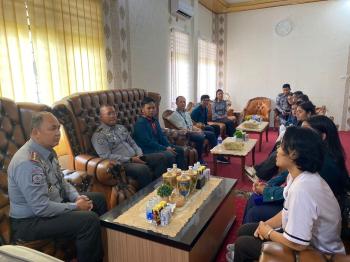 Kalapas Ade Apreasiasi UKM Kristen Unila Berikan Dukungan Spiritual Warga Binaan Lapas Narkotika Bandar Lampung 