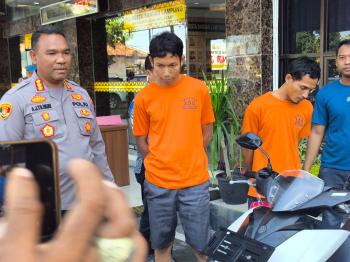 Dua Pria Bobol Rumah Warga di Keteguhan, Curi Motor dan Ditangkap Polisi